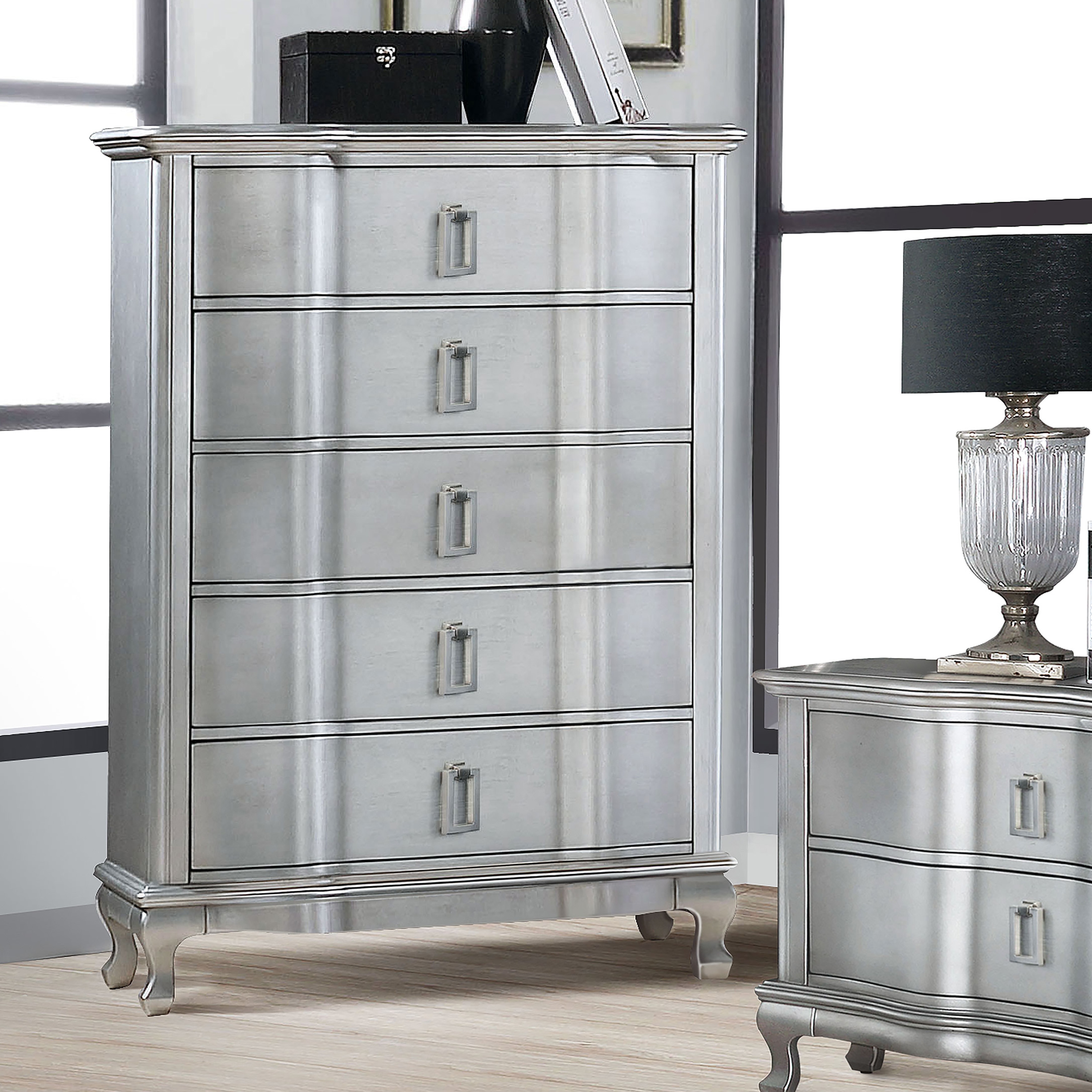 Silver Orchid Arlen Traditional Silver 5-drawer Chest