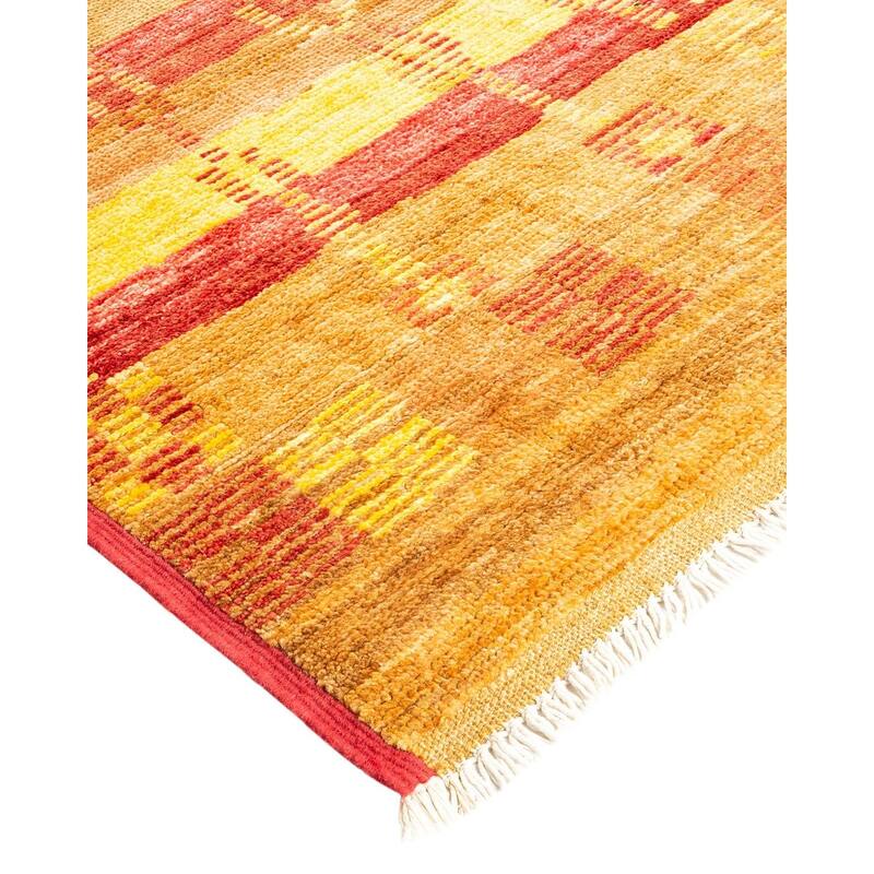 Overton Hand Knotted Wool Vintage Inspired Modern Contemporary Modern Red Area Rug - 4' 3" x 6' 0"