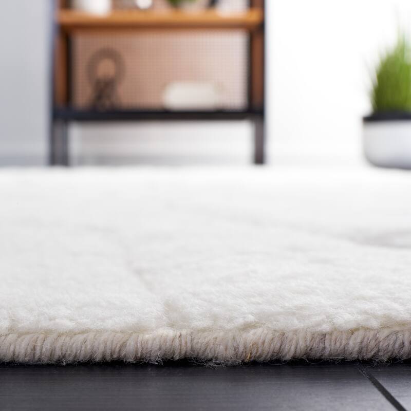 SAFAVIEH Handmade Manhattan Alberdine Modern Wool Rug