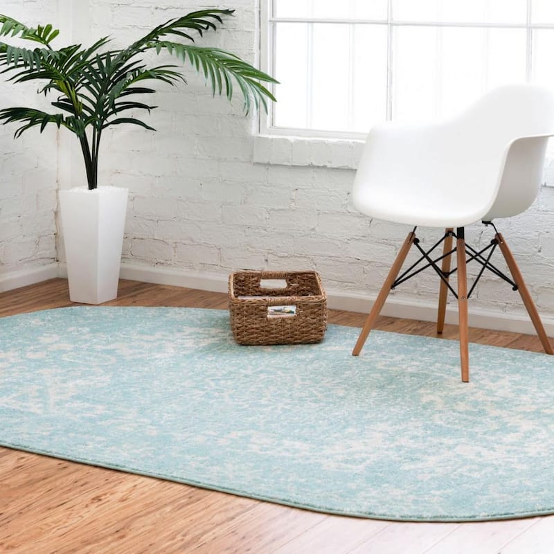 Traditional Brenda Collection Area Rug