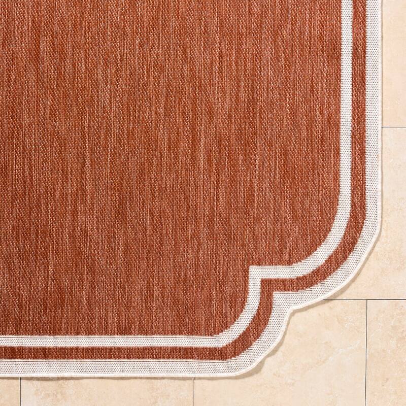 Livabliss Miami Beach Traditional Indoor/Outdoor Area Rug