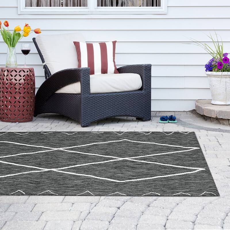 Darya Moroccan Outdoor Rug - 7'11"x10' - Grey - 7'11"x10'