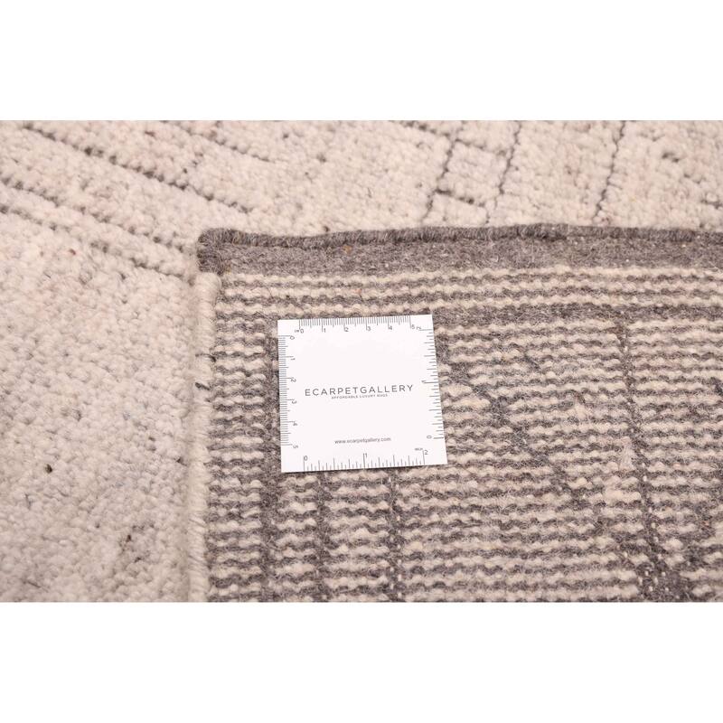 ECARPETGALLERY Hand-knotted Tangier Light Grey Wool Rug - 5'1 x 7'11