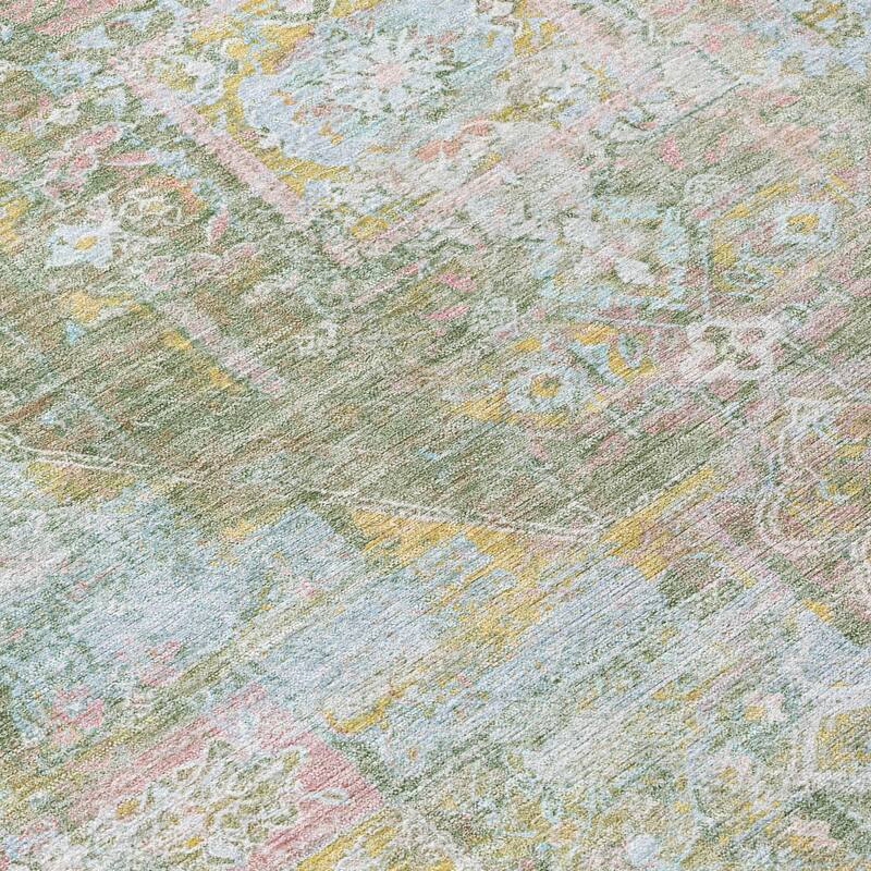 Machine Washable Indoor/Outdoor Traditional Global Chantille Rug