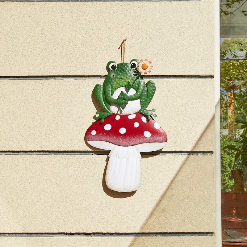Glitzhome Metal/Wood Frog Stacked Mushroom Welcome Sign Yard Stakes Garden Wall Decor