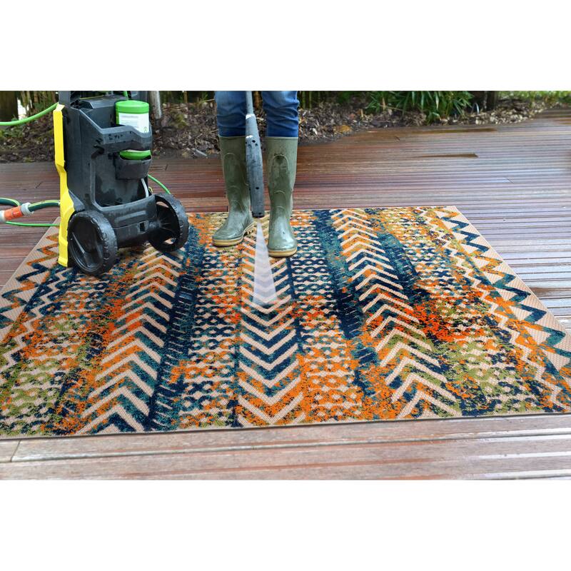 World Rug Gallery Turin Modern Geometric Bohemian Indoor/Outdoor Area Rug