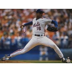 Dwight Gooden signed New York Mets 16X20 Photo MLB Hologram