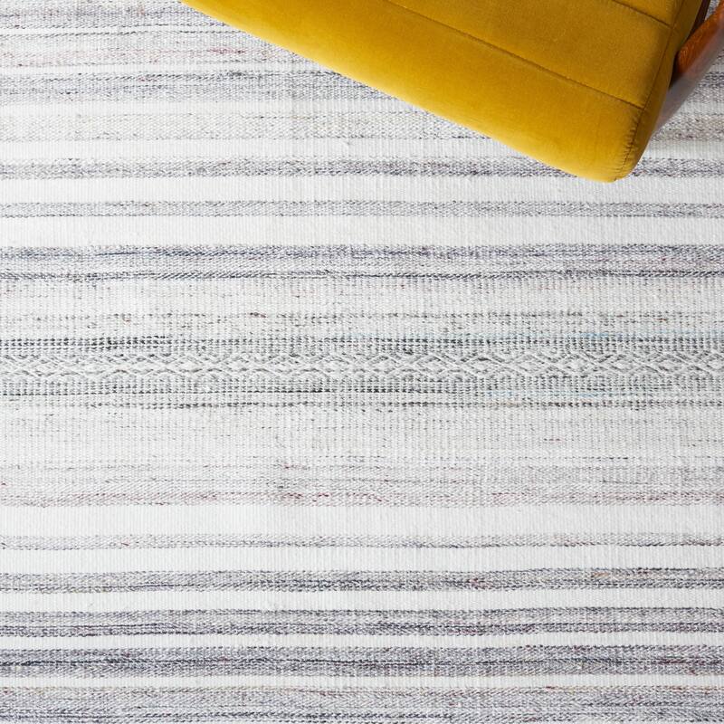 SAFAVIEH Handmade Kilim Rokhaya Transitional Rug