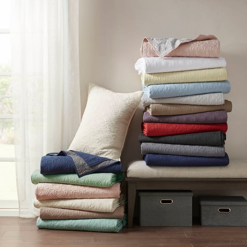 Madison Park Mansfield Reversible Quilt Set