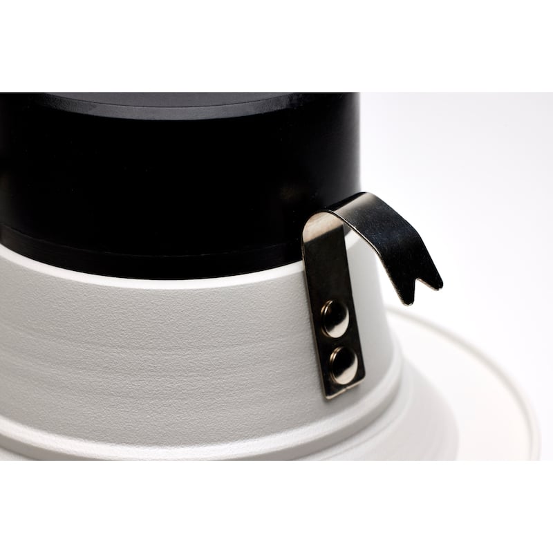 Starfish 8W LED Retrofit Downlight 4 Inch RGBTW Round White
