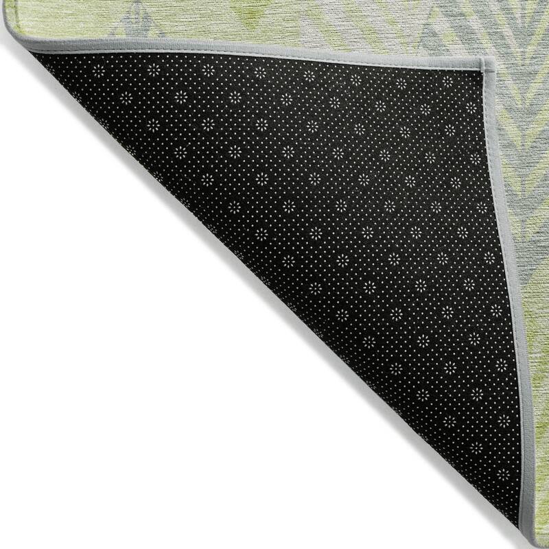 HomeRoots Floral Transitional Rectangle Outdoor Rug