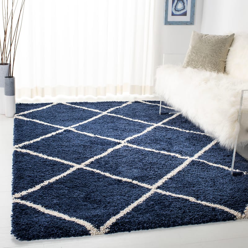 SAFAVIEH Hudson Shag Estella Diamond Trellis 2-inch Thick Rug - 6' x 9' - Navy/Ivory - Rectangle