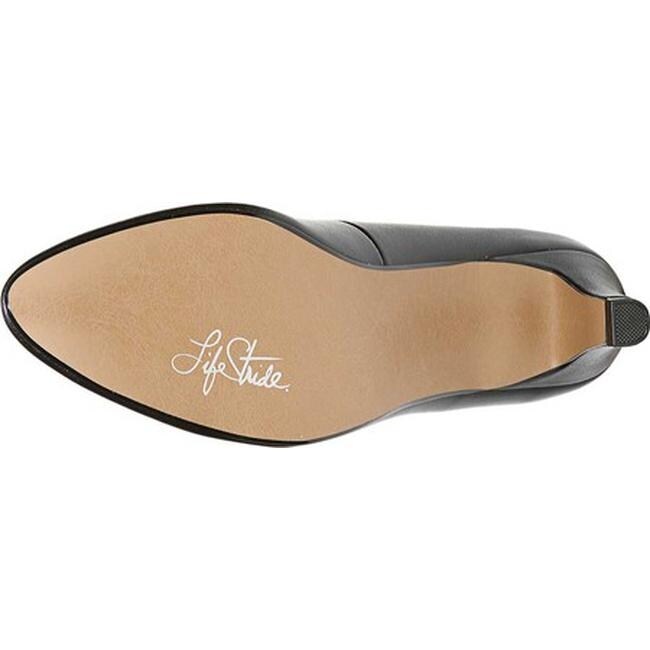 Lifestride top sable pump