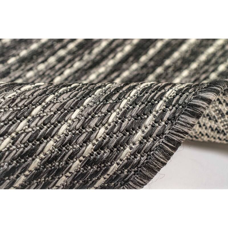Liora Manne Carmel Textured Striped Indoor/ Outdoor Area Rug
