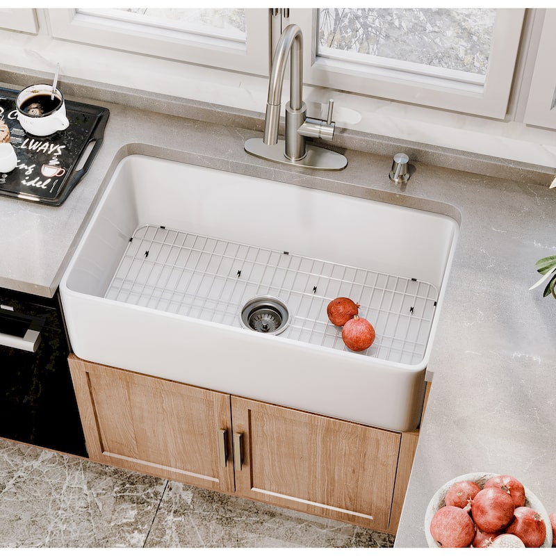 All-in-One Kit Farmhouse/Apron-Front Single Bowl Fireclay Kitchen Sink with Pull Down Sprayer Kitchen Faucet and Accessories