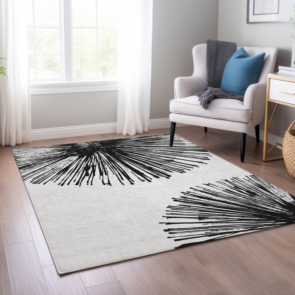 Machine Washable Indoor/ Outdoor Chantille Contemporary Burst Rug