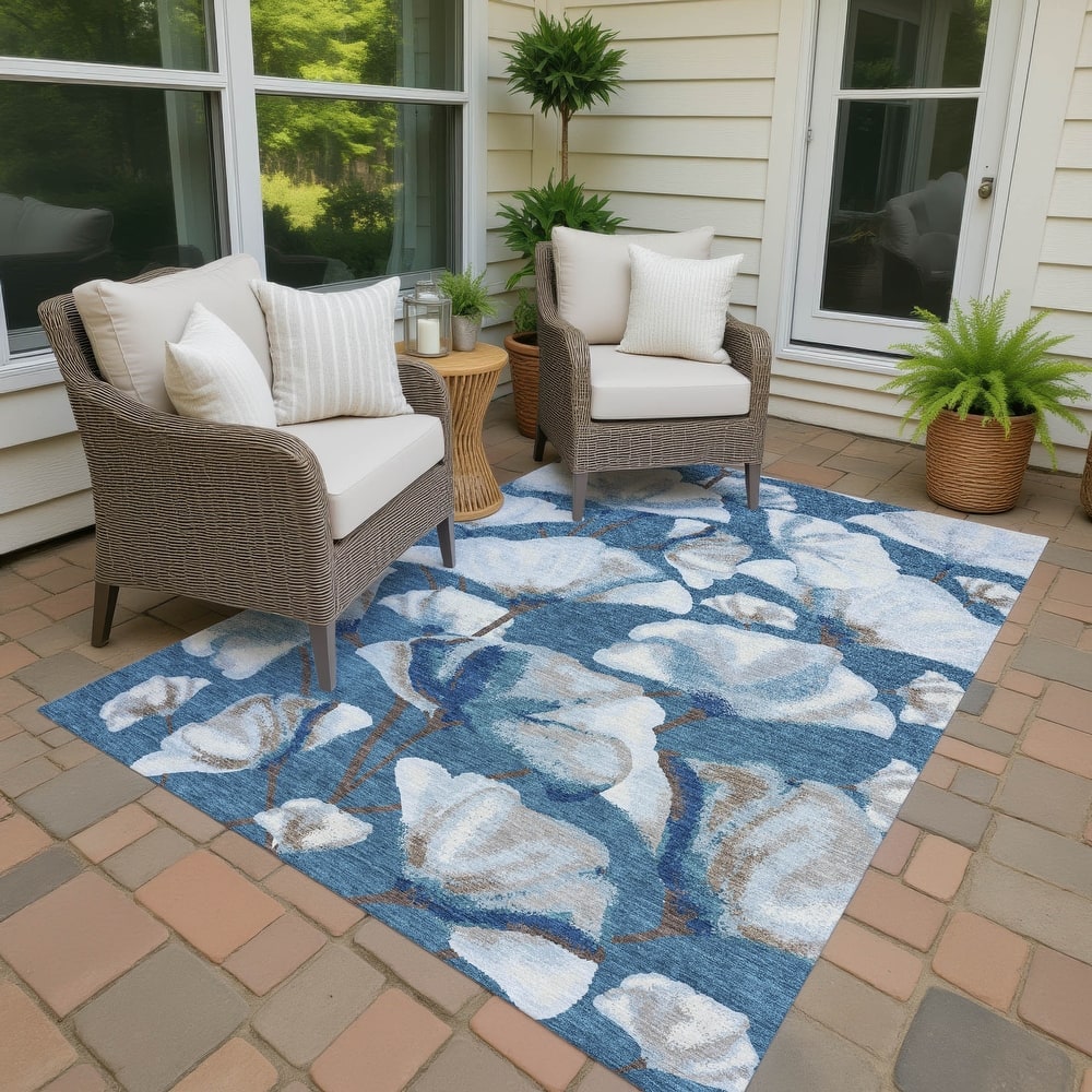Machine Washable Indoor/ Outdoor Floral Love Chantille Rug