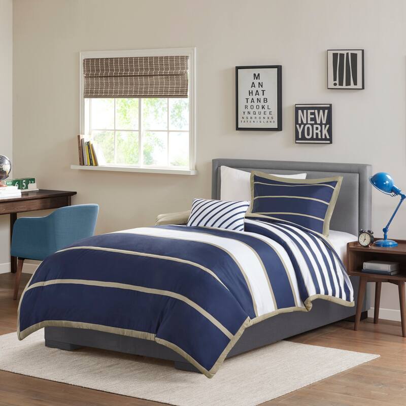 Intelligent Design Garrett Navy Printed Duvet Cover Set