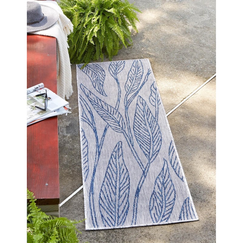 Outdoor Turgh Collection Area Rug - Light Gray - 2'x6'