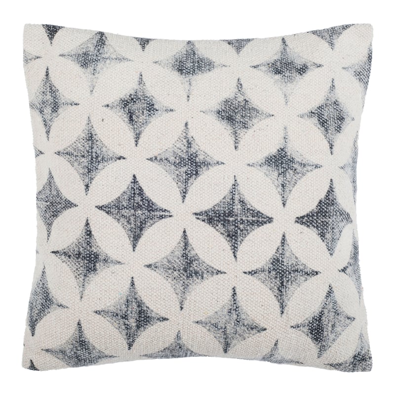 SAFAVIEH Home Collection Kalen Black/White 18-inch Square Decorative Pillow (Set of 2)