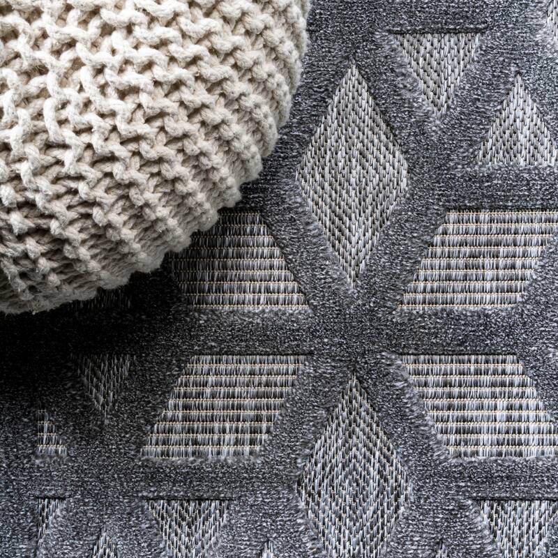 JONATHAN Y Peralta Neutral Geometric Indoor/Outdoor Area Rug