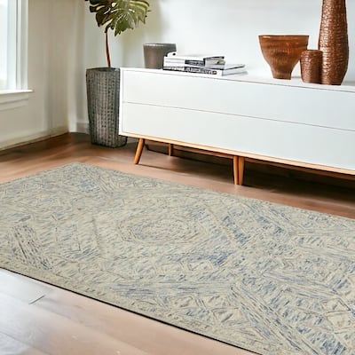 Power Loomed Geometric Modern Soft Area Rug - 69' X '45' X '0.5