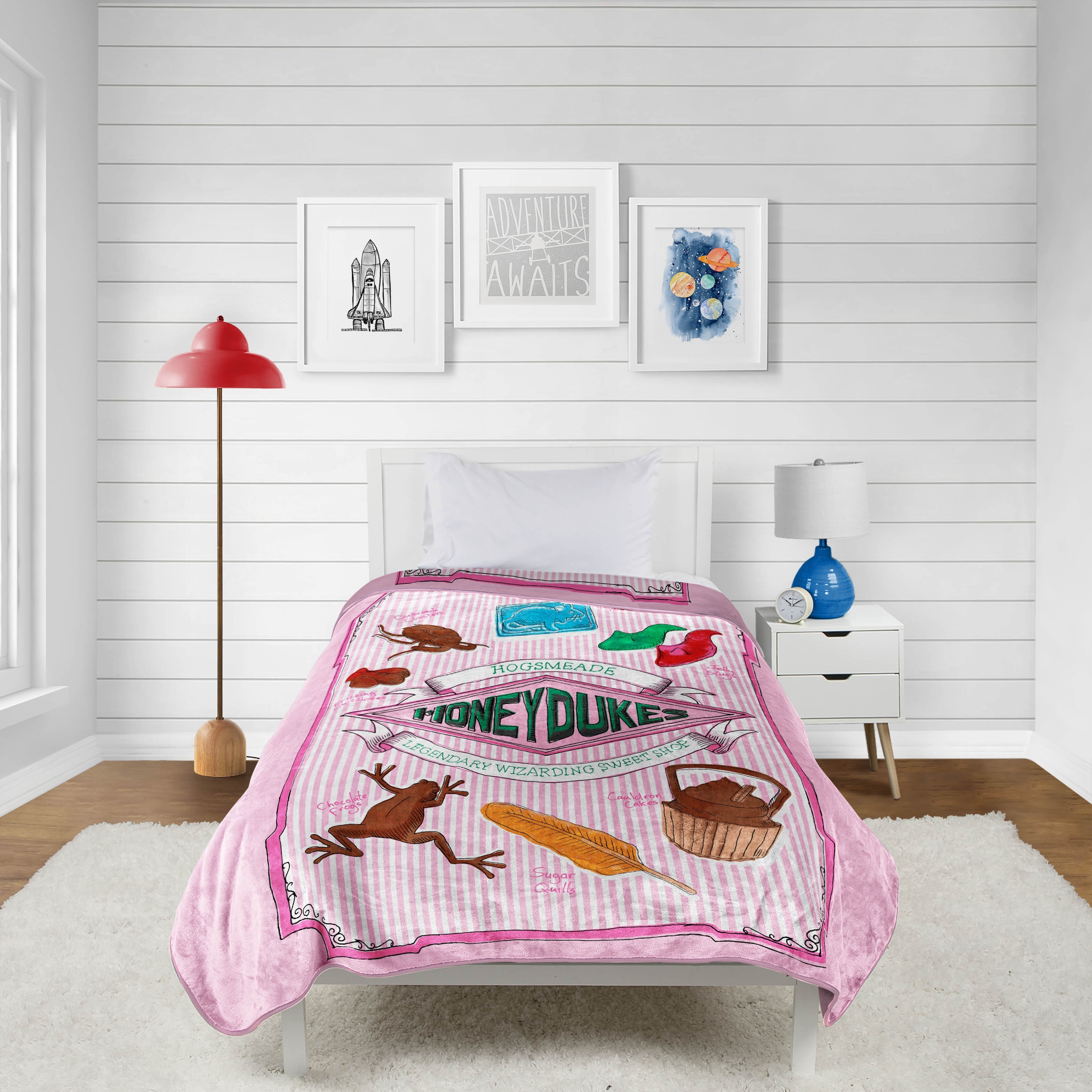 Harry Potter Honeydukes Silk Touch Throw 50x70 Bed Bath Beyond 37108196