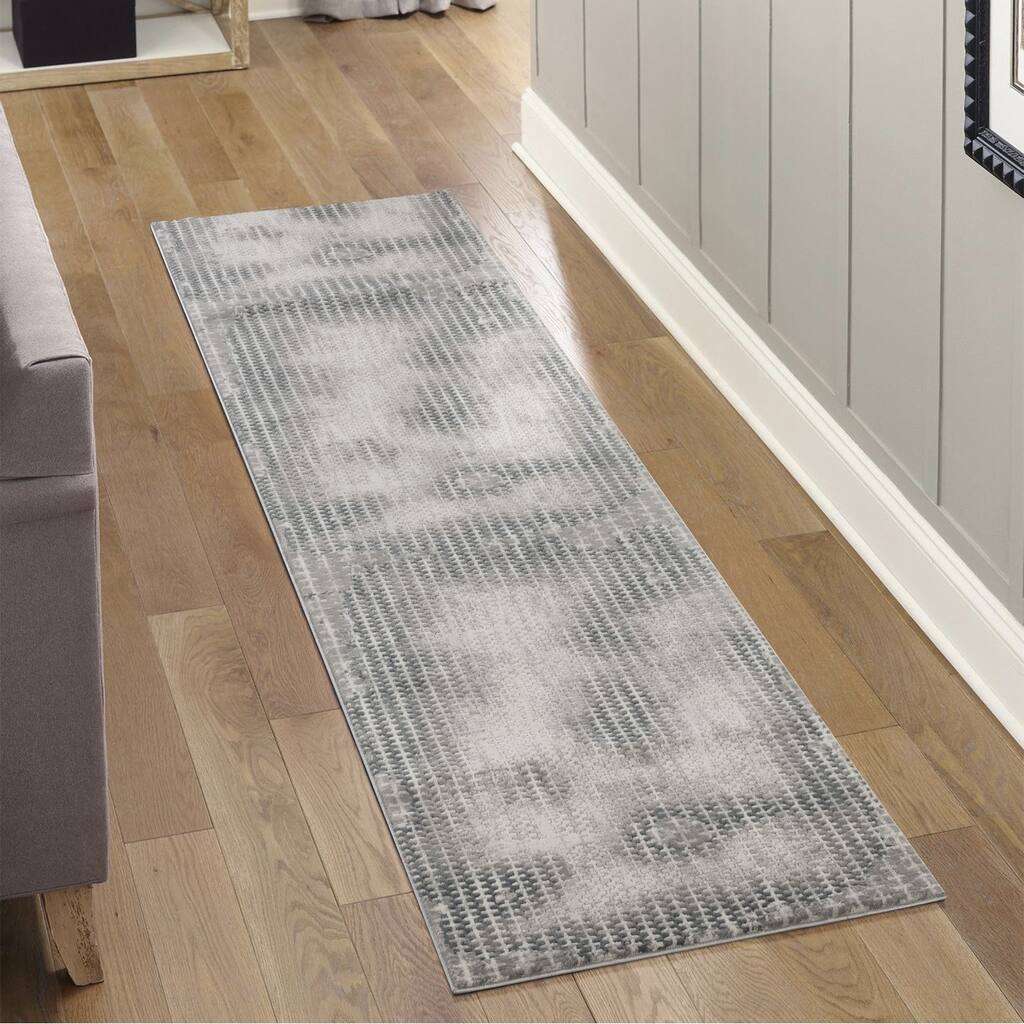 Gray 2 ft. 7 in. x 9 ft. 10 in.Luxury Area Rug, 0.43 Pile Height – Sophisticated Warmth for Any Room - 6' x 7'
