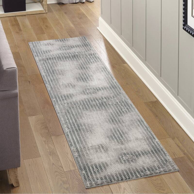 Gray 2 ft. 7 in. x 9 ft. 10 in.Luxury Area Rug, 0.43 Pile Height – Sophisticated Warmth for Any Room - 6' x 7' - Straw Stripe
