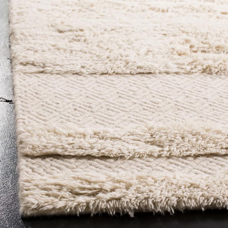 SAFAVIEH Hand-knotted Kenya Klaudie Southwestern Tribal Wool Rug