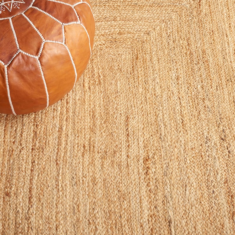 SAFAVIEH Handmade Natural Fiber Shreya Farmhouse Cowhide Leather &