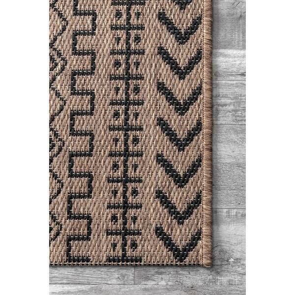 Nuloom Indoor Outdoor Transitional Tribal Aztec Geometric Area Rug On Sale Overstock 27299848