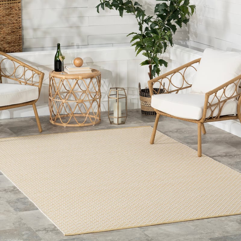 Home Conservatory Trellis Handwoven Indoor/Outdoor Area Rug - 4' x 6' - Beige - Rectangle