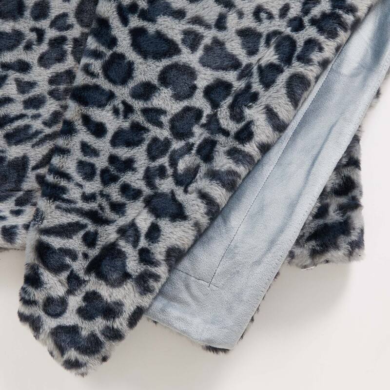 Luxurious Ruched Faux Fur Reversible Microfiber Throw