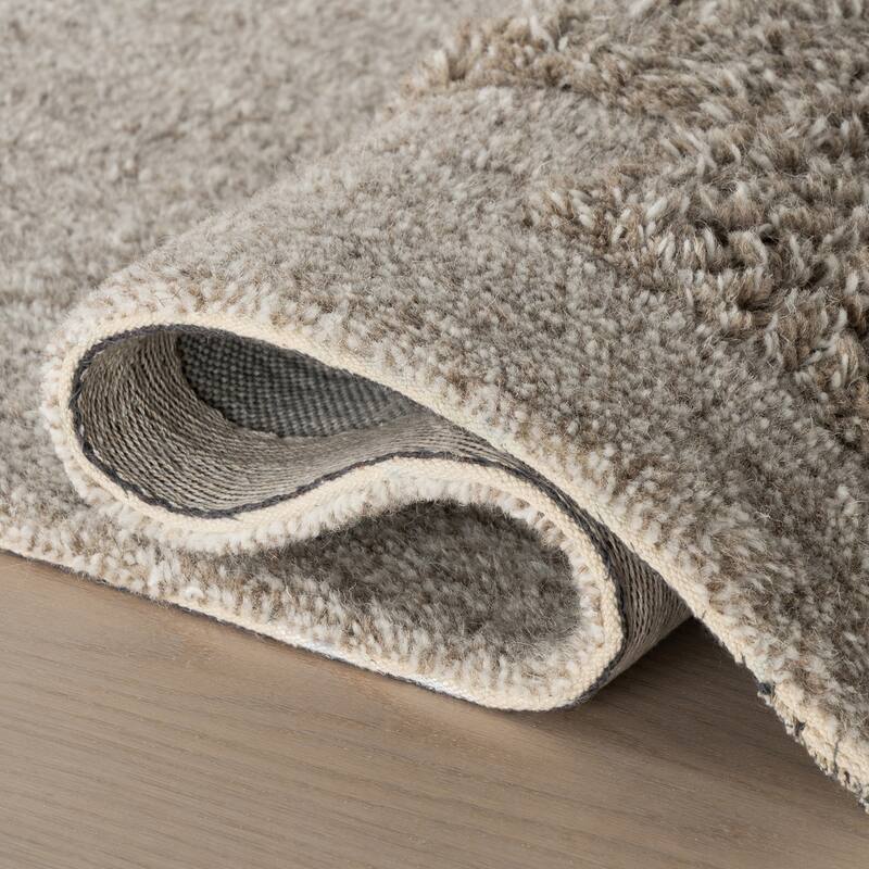 Nuloom Flaviana Modern Solid Wool Area Rug