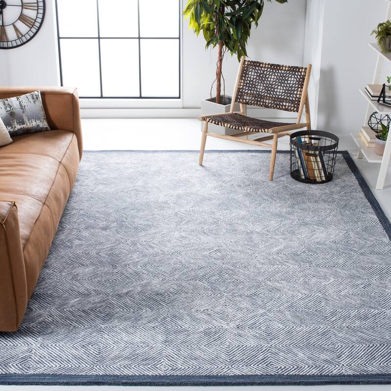 SAFAVIEH Handmade Soho Danae Viscose & Wool Rug
