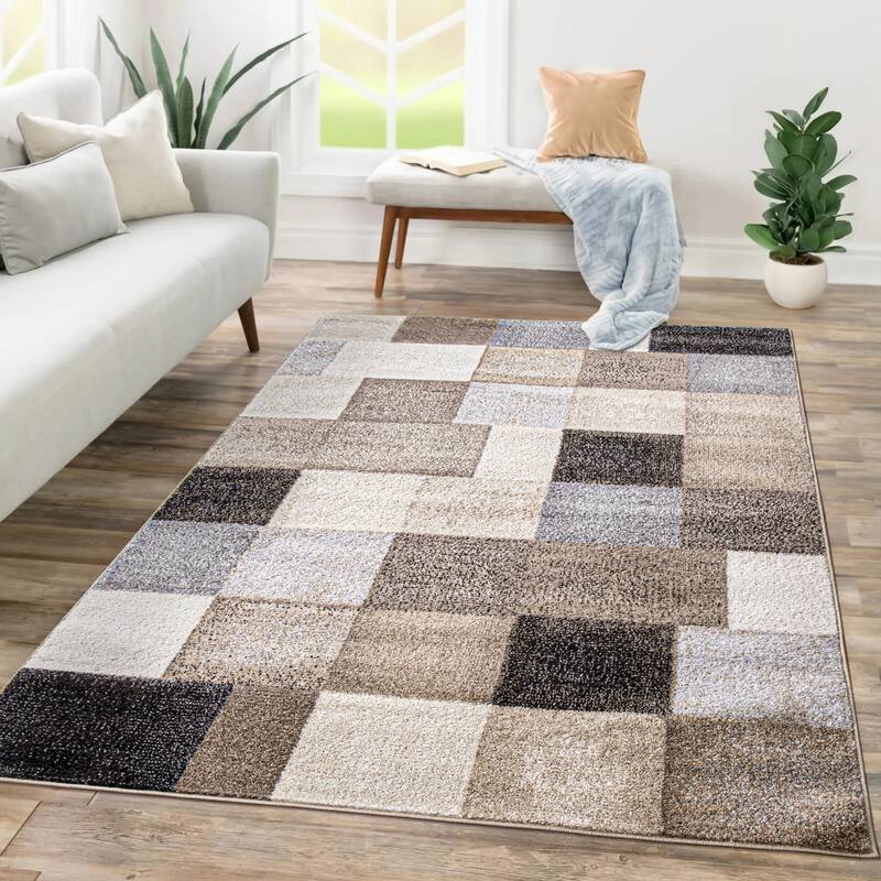 Checkered Area Rug in Patchwork Style in Beige and Grey