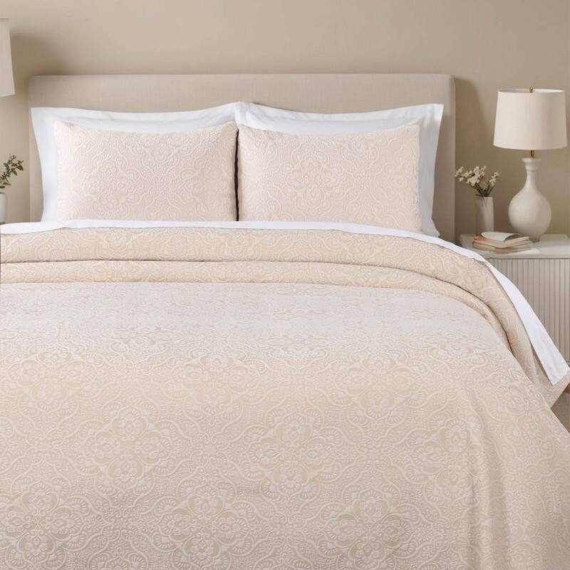 Blue Nile Mills Floral Matelasse Medium Weight 3 Piece Bedspread and Pillow Sham Set - Ivory - Full