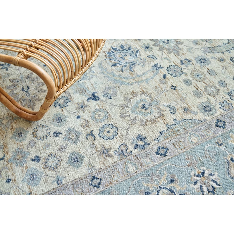 EXQUISITE RUGS Harper Hand-knotted New Zealand Wool Ivory/Light Blue Area Rug.
