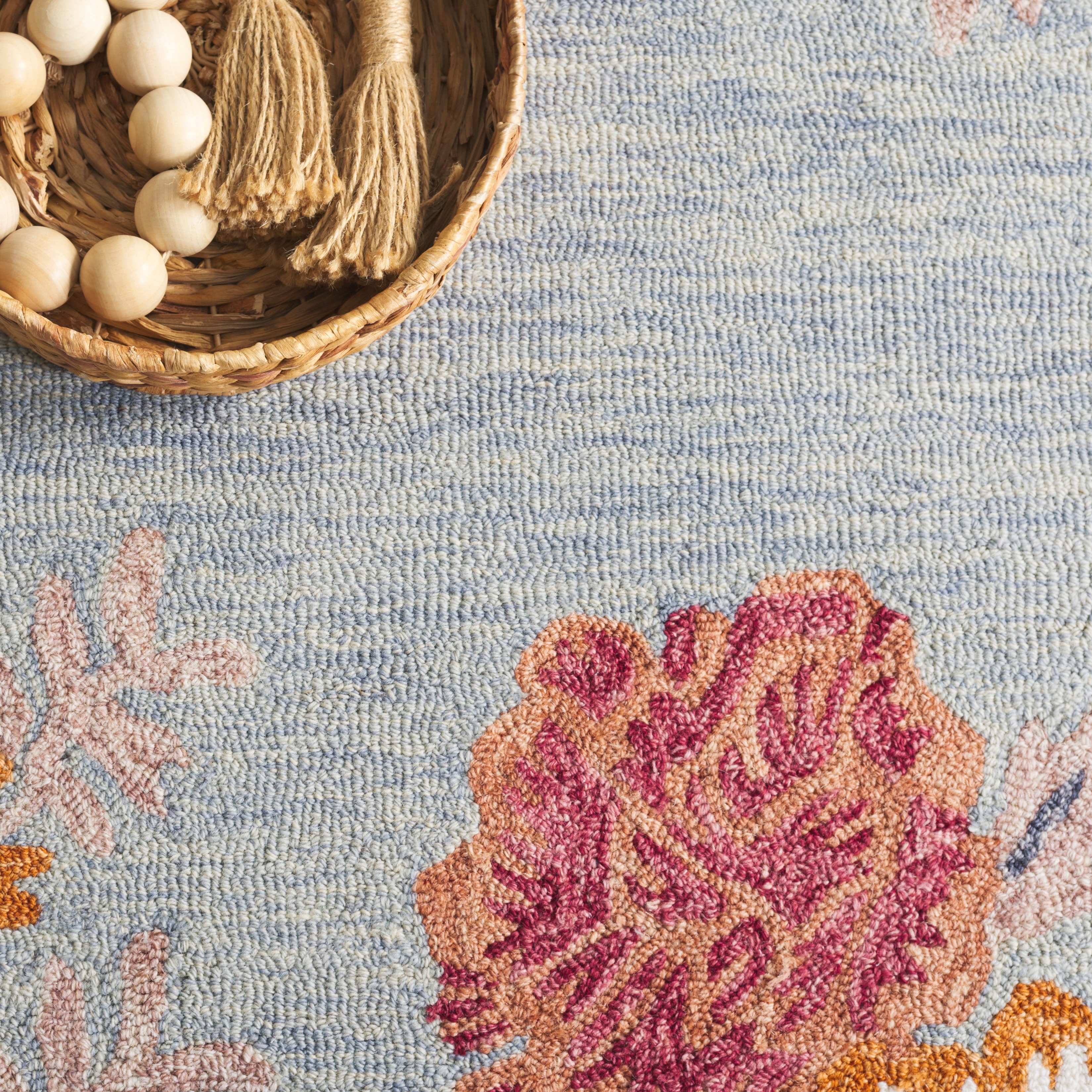 SAFAVIEH Handmade Jardin Pamina Floral Wool Rug - Overstock - 43179083