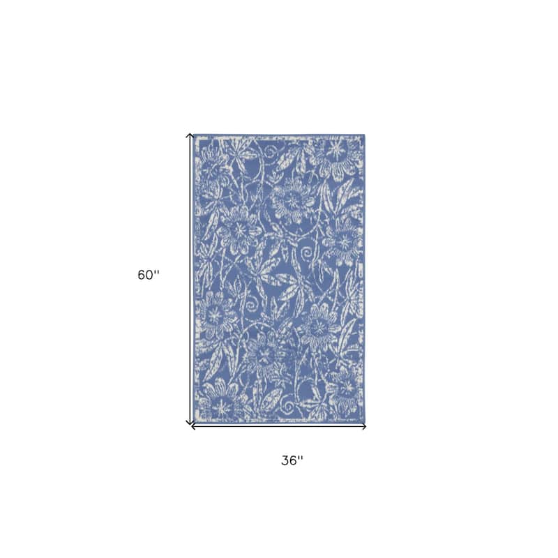 Power Loomed Distressed Floral Traditional Stain Resistant Area Rug - 60' X '36' X '0.39