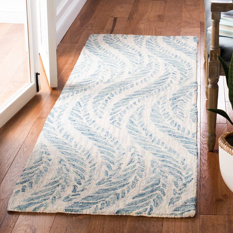 SAFAVIEH Handmade Micro-Loop Maele Modern Wool Rug - 2'3" x 7' Runner - Ivory/Blue