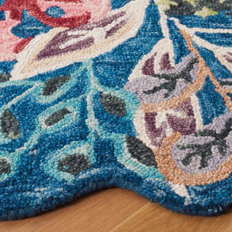 SAFAVIEH Handmade Jardin Emeraude Floral Wool Rug