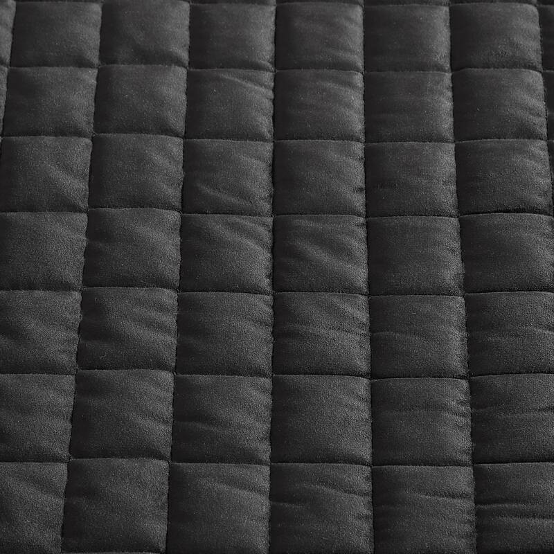 Vera Wang Diamond Velvet Black Reversible Quilt Set