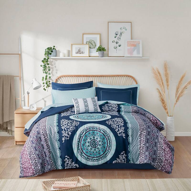 Intelligent Design Eleni Boho Comforter Set with Bed Sheets - Navy - Queen