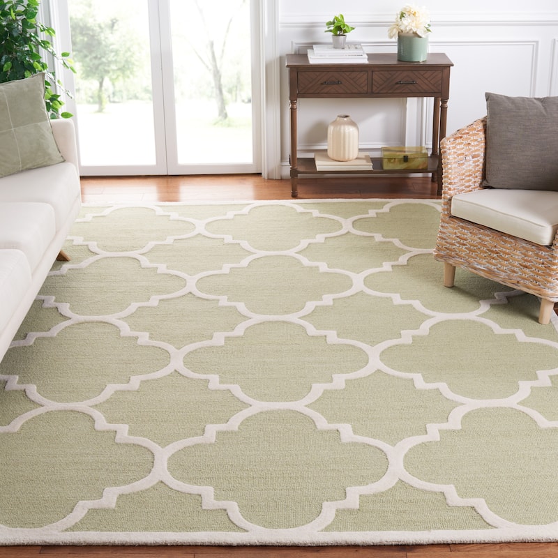 SAFAVIEH Handmade Cambridge Gullveig Modern Moroccan Wool Rug