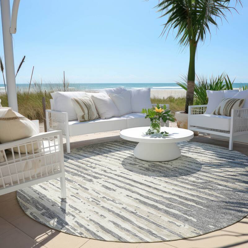 Machine Washable Indoor/ Outdoor Chantille Abstract Ombre Rug - Gray - 8' x 8'