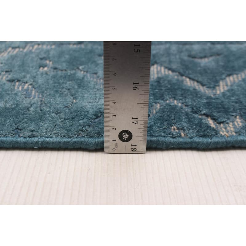 ECARPETGALLERY Hand-knotted Elysian Turquoise Viscose Rug - 5'3 x 7'9