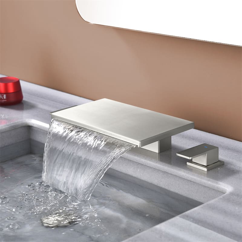 Waterfall Tub Faucet Deck Mount Brass 3 Holes Bathtub Faucet Modern Double Handle Roman Tub Filler