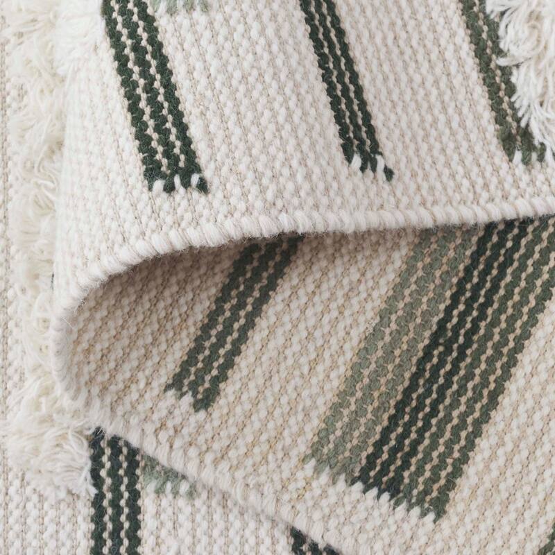 SAFAVIEH Handmade Kenya Herta Striped Wool Rug